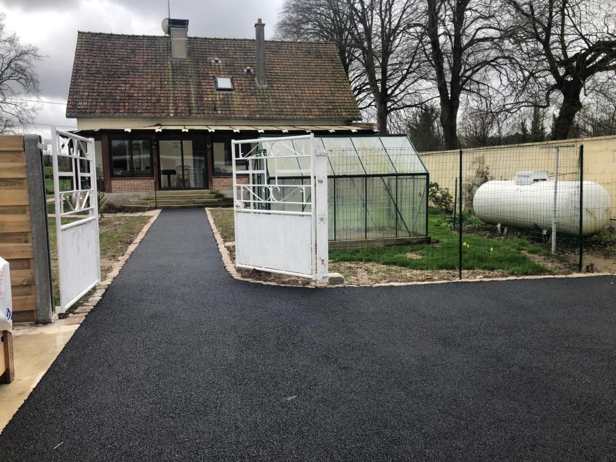 Gite Des 3 Pleureuses Saint-Riquier Exterior foto